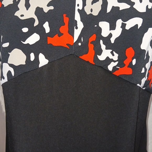 “Calvin Klein” V-Neck Blouse Size Small - Picture 3 of 13